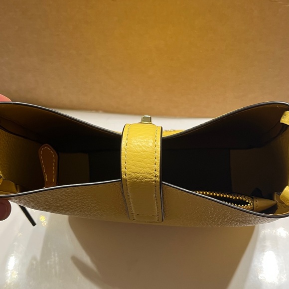 NWOT Coach Hadley Mini Crossbody Bag - Picture 6 of 9